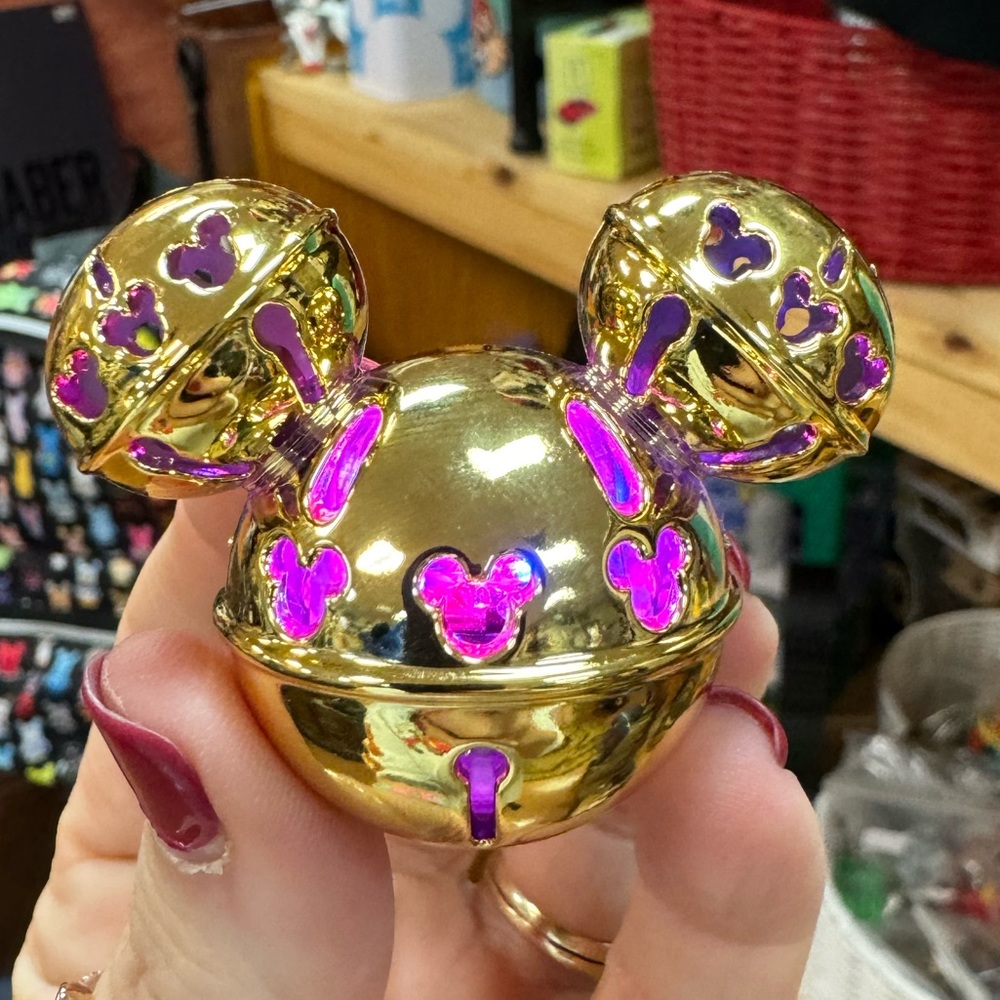 Disney Parks light up Mickey jingle cube